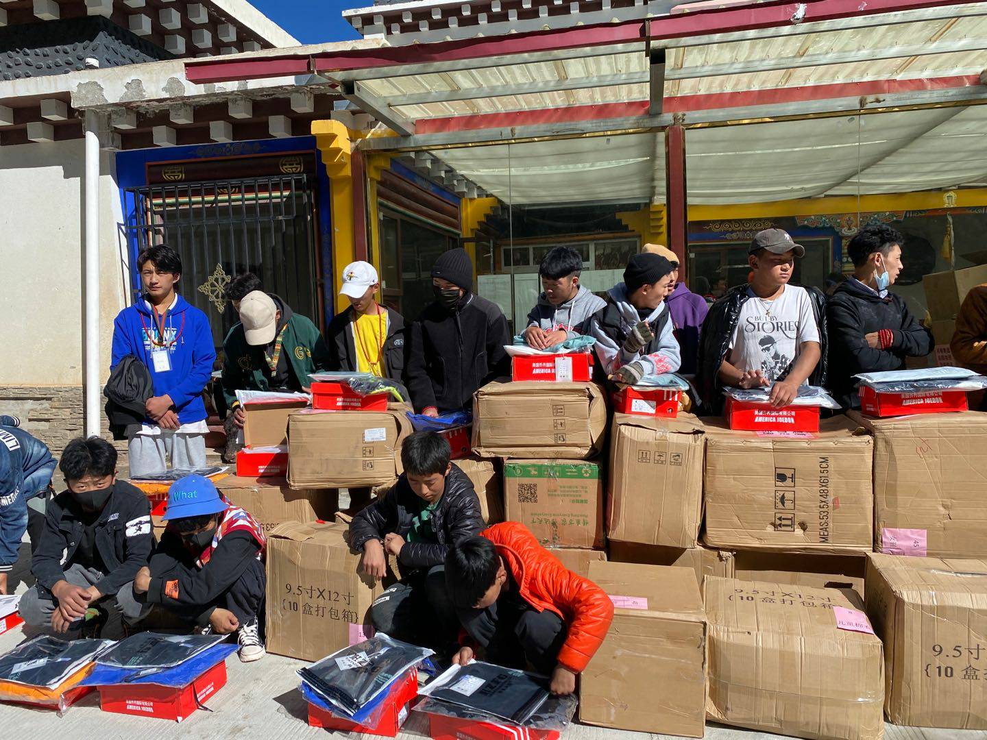 问鼎官方版网站登录入口-问鼎(中国)公益回顾丨家国同欢月同圆 温暖满载甘孜州(图7) 问鼎官方版网站登录入口-问鼎(中国)公益回顾丨家国同欢月同圆 温暖满载甘孜州(图7)