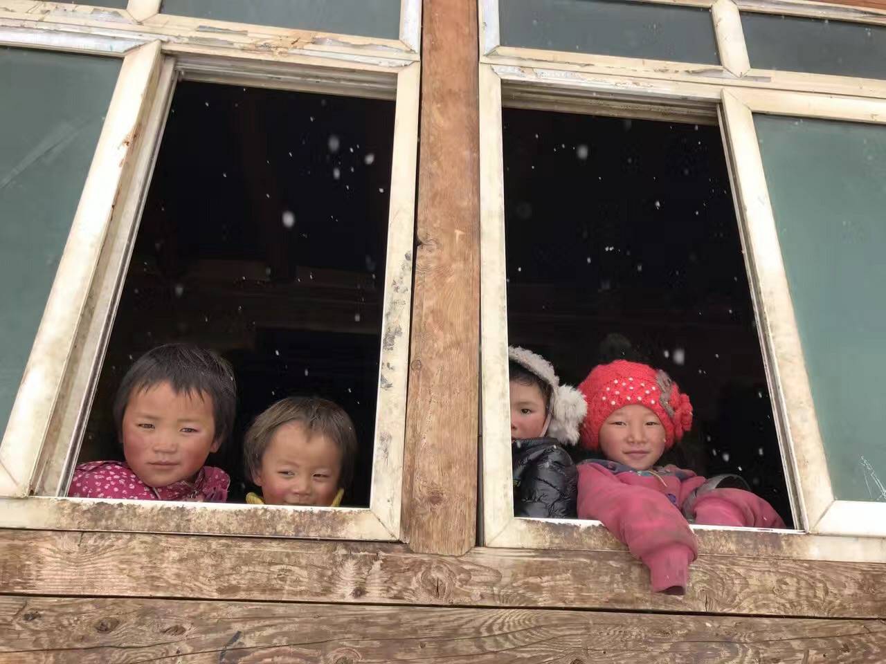 问鼎官方版网站登录入口-问鼎(中国)公益回顾丨家国同欢月同圆 温暖满载甘孜州(图9) 问鼎官方版网站登录入口-问鼎(中国)公益回顾丨家国同欢月同圆 温暖满载甘孜州(图9)